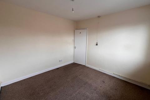 2 bedroom flat to rent, Guildhall Street, Grantham, NG31