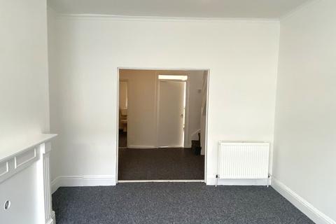 2 bedroom terraced house to rent, 44 Devon Street, Hull HU4