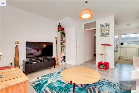 2 bedroom flat for sale - Cox House, Field Road, Hammersmith, London, W6