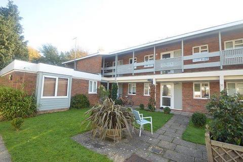 1 bedroom maisonette to rent, Cross Lane, Guildford GU1