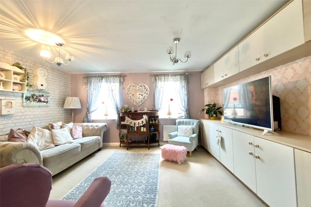 Brompton Park, Kingswood, Hull, East Yorkshire, HU7 4 bed terraced