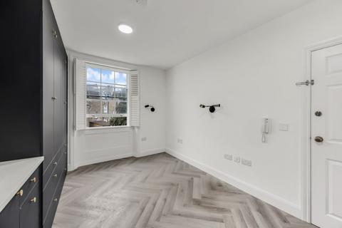 Studio to rent, Hurdwick Place, Camden, NW1