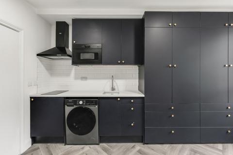 Studio to rent, Hurdwick Place, Camden, NW1