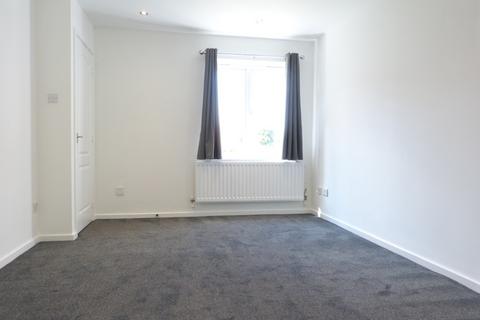 3 bedroom terraced house to rent, Newark Green