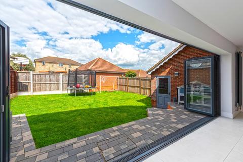 1 Whitmore Crescent, Chelmsford, CM2 6YN