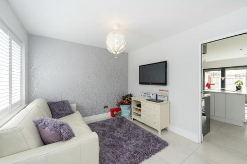 1 Whitmore Crescent, Chelmsford, CM2 6YN