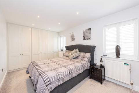 1 Whitmore Crescent, Chelmsford, CM2 6YN