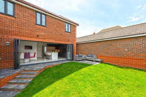 1 Whitmore Crescent, Chelmsford, CM2 6YN