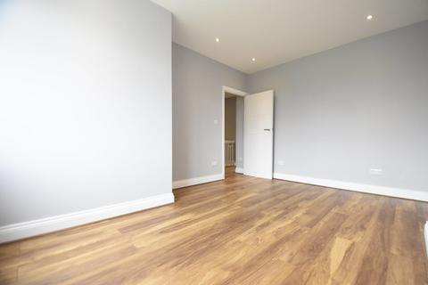 1 bedroom apartment to rent, Kirklees Road, Thornton Heath CR7