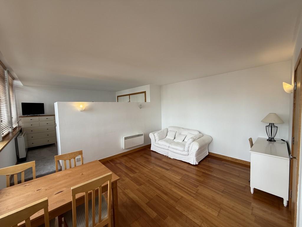 Apartment in Birmingham, Jewellery Quarter - View 3