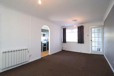 2 bedroom apartment to rent, Insley Gardens, Gloucester