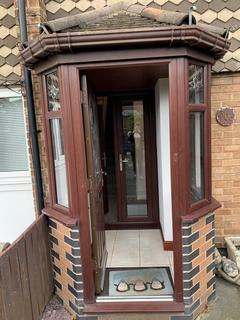 3 bedroom terraced house to rent, Elephant Lane, St. Helens