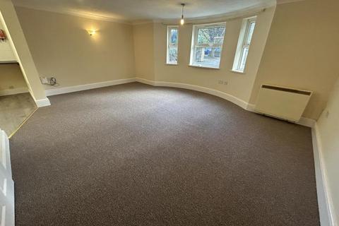 2 bedroom ground floor flat to rent, Victoria Road, Barnstaple, EX32 9HP