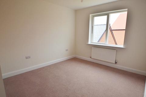 3 bedroom end of terrace house to rent, St Leonards