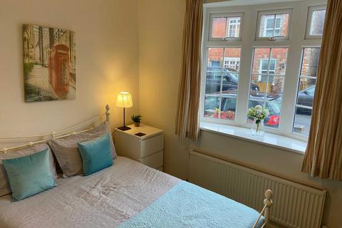 undefined, George Road, Guildford GU1