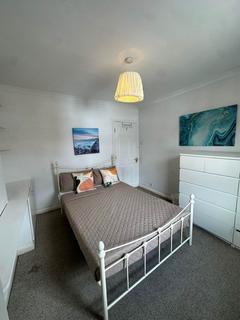 1 bedroom in a house share to rent, George Road, Guildford GU1