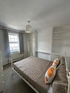 1 bedroom in a house share to rent, George Road, Guildford GU1