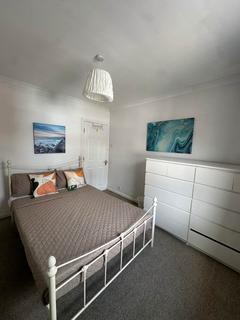 1 bedroom in a house share to rent, George Road, Guildford GU1