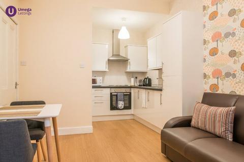 1 bedroom flat to rent, Stewart Terrace, Gorgie, Edinburgh, EH11