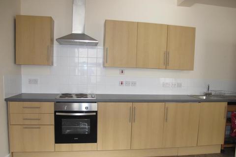 2 bedroom flat to rent - WEST GATE, SHIPLEY, WEST YORKSHIRE, BD18 3QX