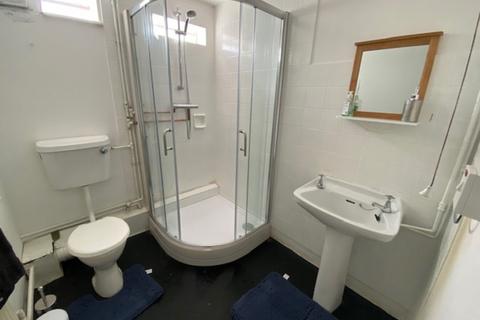 1 bedroom in a house share to rent, Room 9, Clevedon Road, Balsall Heath, Birmingham
