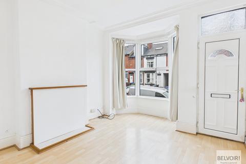 3 bedroom terraced house to rent, South View Road, Sharrow, Sheffield, S7