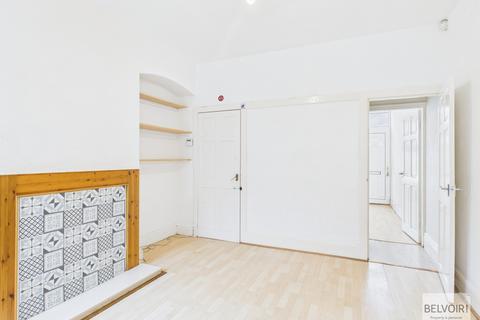 3 bedroom terraced house to rent, South View Road, Sharrow, Sheffield, S7