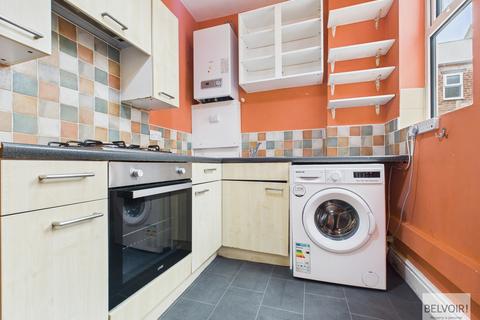 3 bedroom terraced house to rent, South View Road, Sharrow, Sheffield, S7