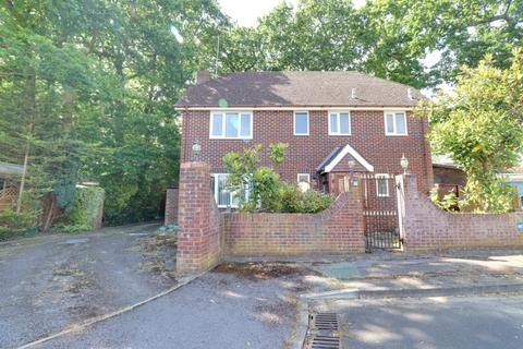 4 bedroom detached house for sale, BALMORAL DRIVE, WATERLOOVILLE