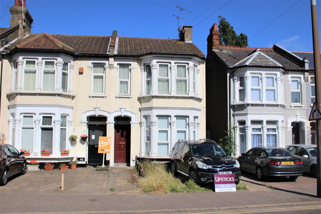 Sutton Road, SouthendonSea, Essex, SS25EW 2 bed apartment for sale