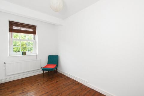 2 bedroom apartment to rent, Cyrus House, Clerkenwell EC1V