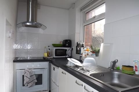 1 bedroom apartment to rent, High Street, Bangor, Gwynedd, LL57