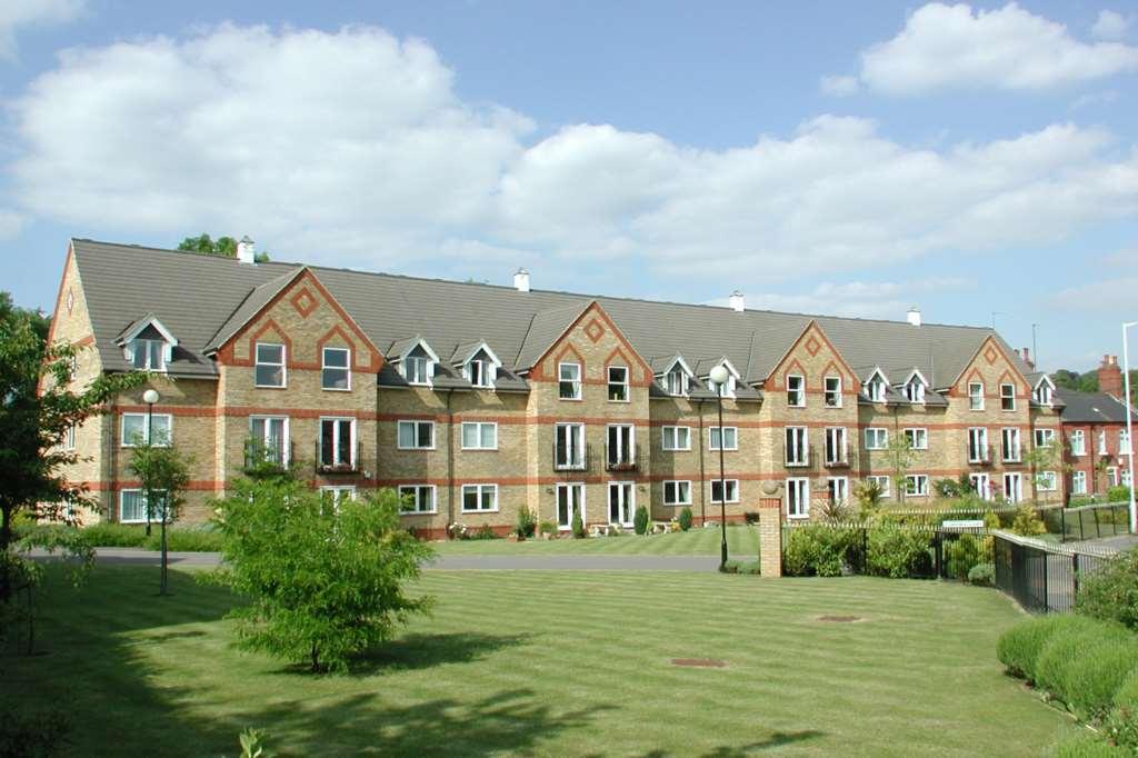 Greenes Court, Berkhamsted 2 bed apartment £279,950