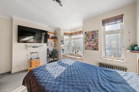 14 Devonshire Road, London, W5 4TP