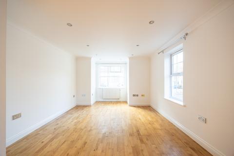 undefined, Mandarin Way, Newbury, RG14