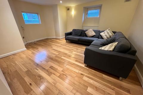 1 bedroom apartment to rent, 1 Stamford Place, Sale M33
