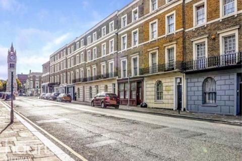 1 bedroom apartment to rent, West Crescent Road, Gravesend