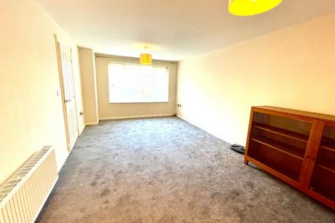 4 bedroom detached house to rent, Principal Rise, Dringhouses, York, YO24