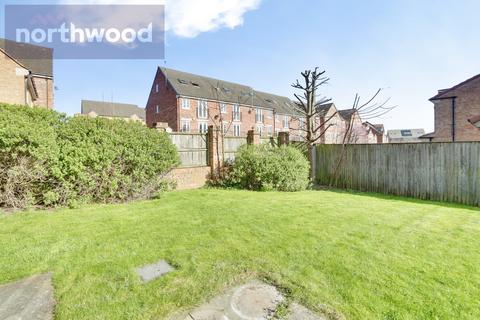 4 bedroom detached house to rent, Principal Rise, Dringhouses, York, YO24