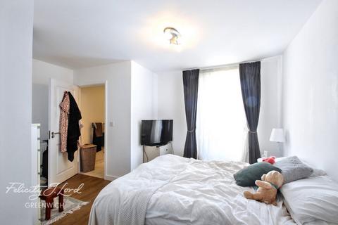 2 bedroom apartment to rent, Greenwich High Road, London