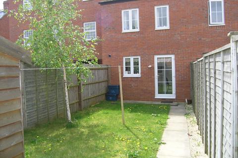 2 bedroom semi-detached house to rent, Winter Gardens Way, Banbury OX16