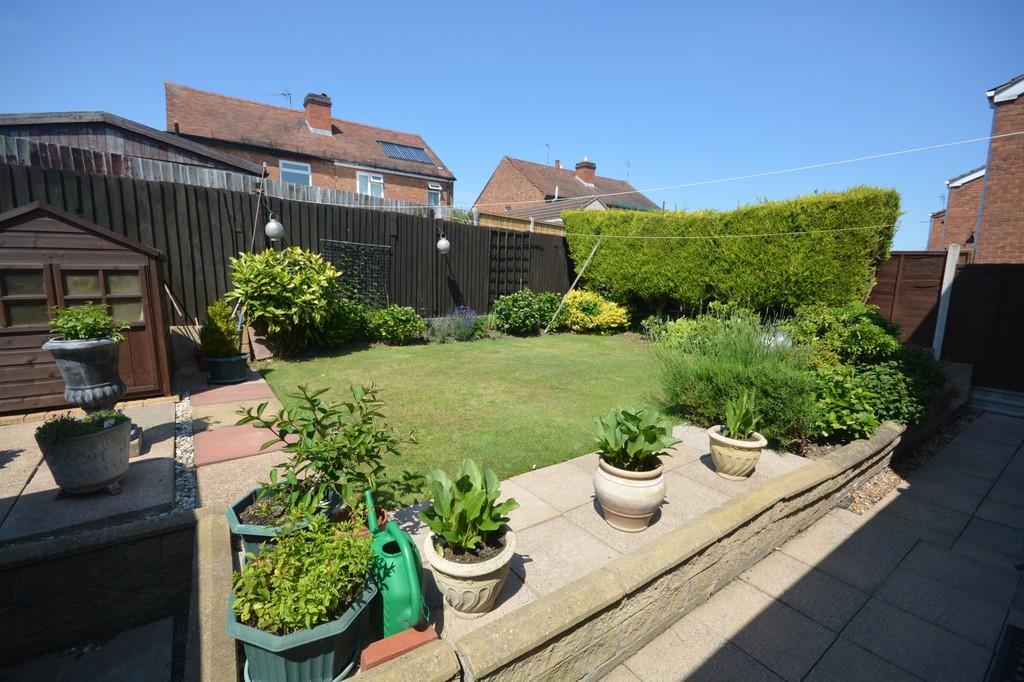 Joseph Luckman Road, Bedworth 3 bed end of terrace house £165,000