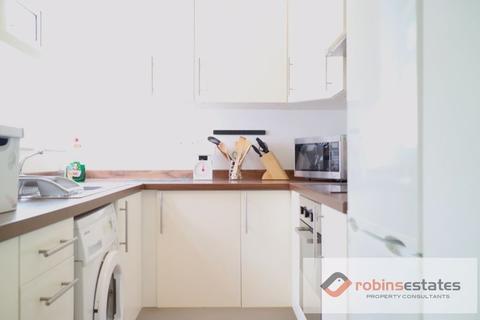 4 bedroom semi-detached house to rent - Abbey Road, Nottingham