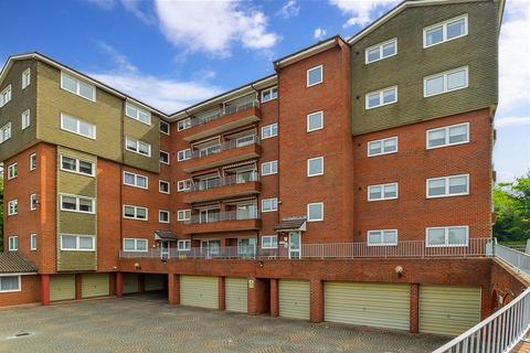 1 bedroom flat for sale, Spring Grove, Gravesend, Kent