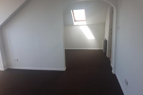 2 bedroom flat to rent, Scout Way, NW7