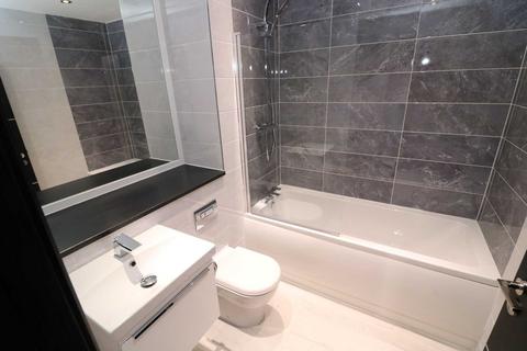 2 bedroom apartment to rent, North House, Liverpool