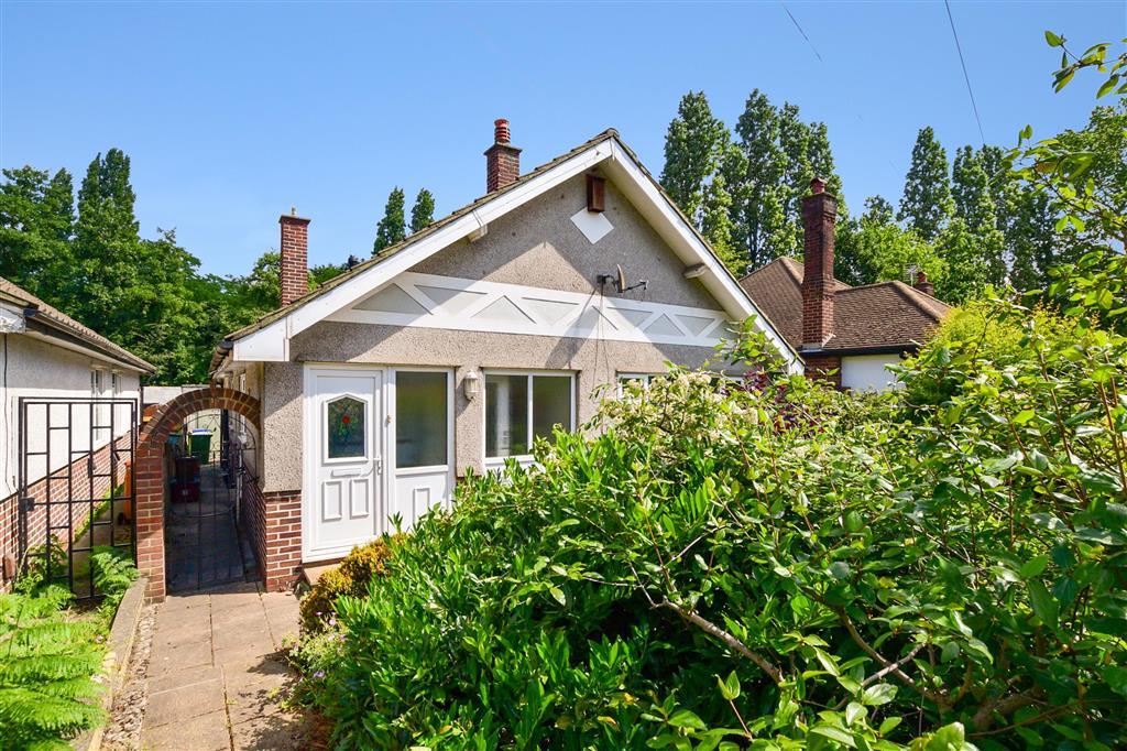 Penn Lane, Bexley, Kent 3 bed detached bungalow £400,000