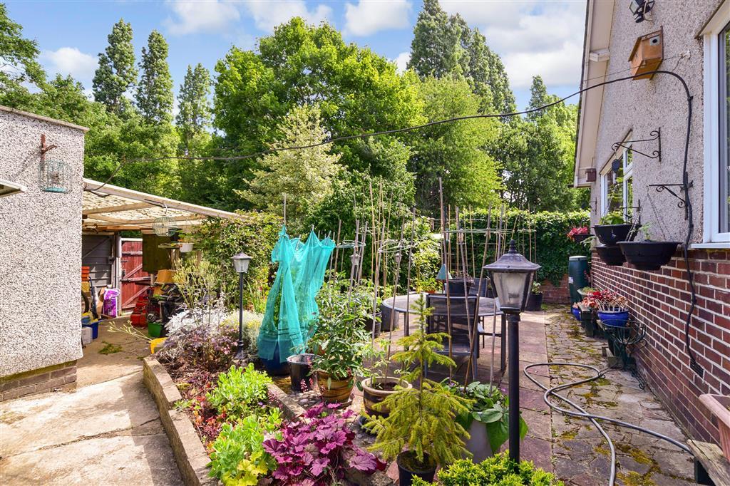 Penn Lane, Bexley, Kent 3 bed detached bungalow £400,000