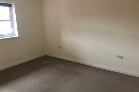 2 bedroom flat to rent, Marmaville Court, Mirfield