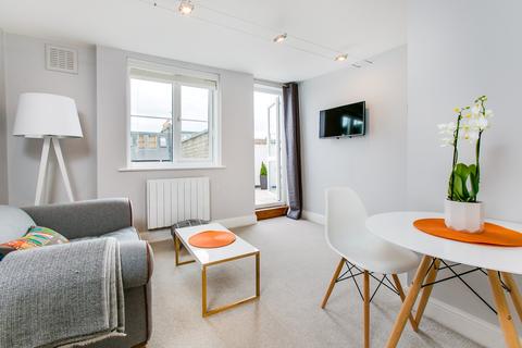 2 bedroom flat for sale - Greyhound Road, Hammersmith, London, W6